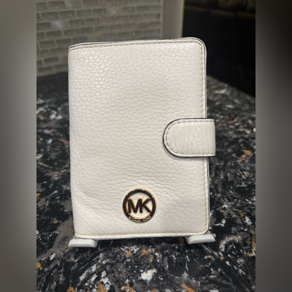 Michael Kors White Passport Wallet with Gold Logo